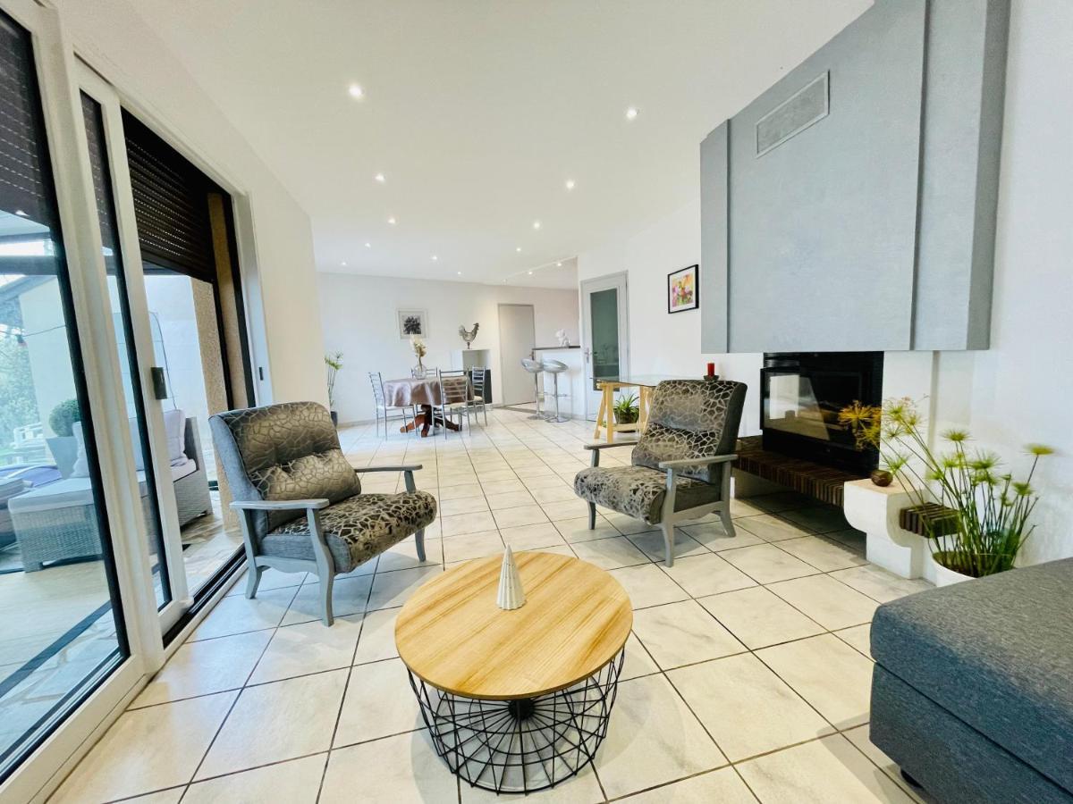 Maison T2 De 70 M2 Avec Jardin Et Veranda Rignac  Luaran gambar